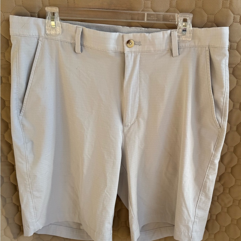 Greg Norman Collection Gray Flat Front Shorts